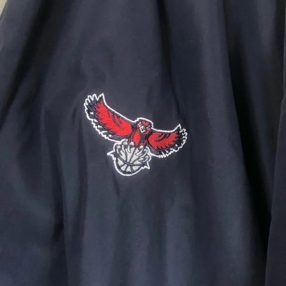 Atlanta Hawks 1/4 Zip Golf Windbreaker - Picture 3 of 4